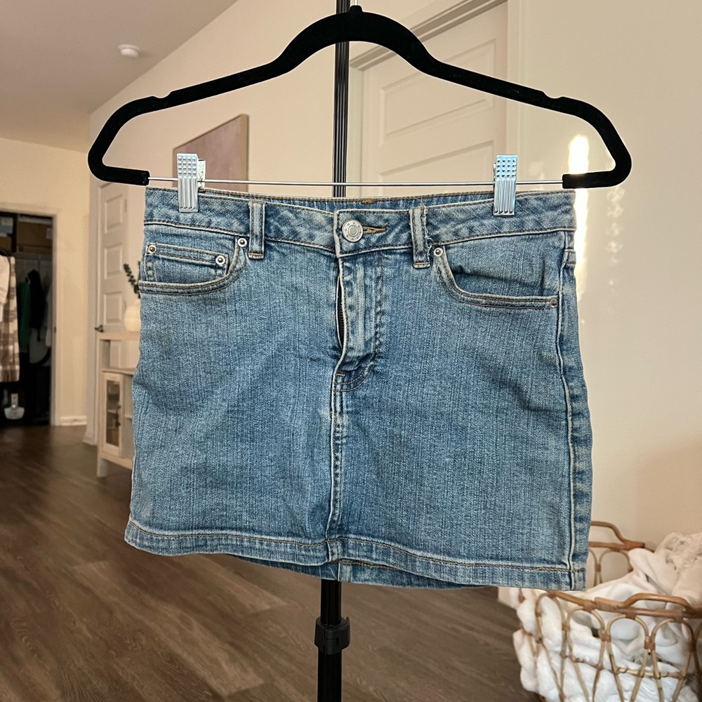 Urban denim mini skirt